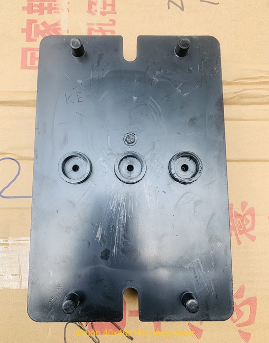 khuôn 40x40x160 bằng nhựa