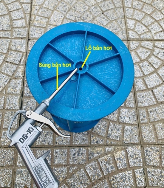 mặt đáy khuôn mẫu bê tông trụ bằng nhựa 150x300mm